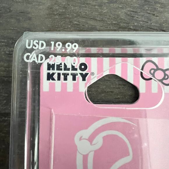 New Hello Kitty Stainless Steel Enamel Face 16G 1.2mm Cartilage Earring - Picture 8 of 9